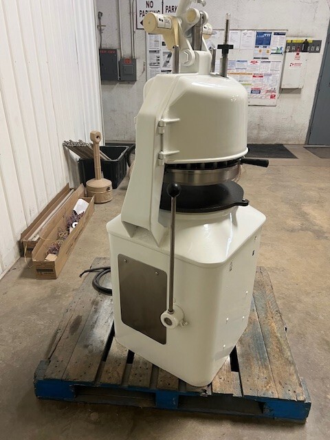 Dutchess 36 Part Divider Rounder - Model JN - Refurbished