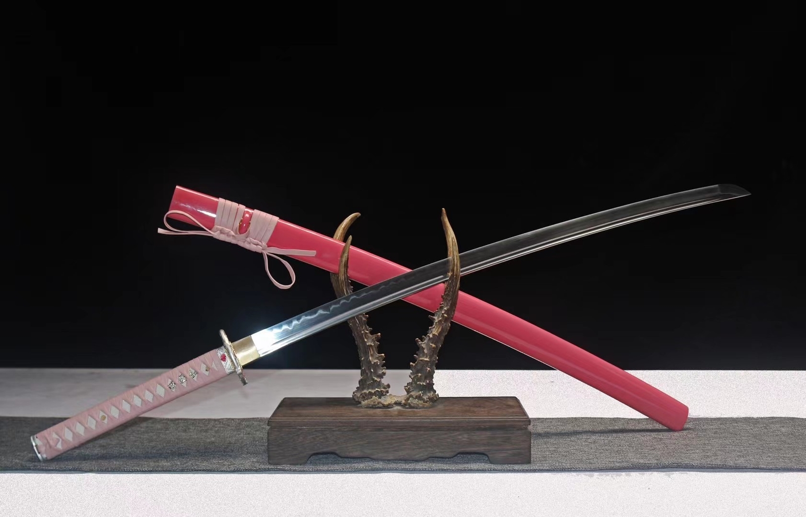 Sakura Pink Katana Clay Tempered 1095 Steel Japanese Samurai Sharp Lady Sword