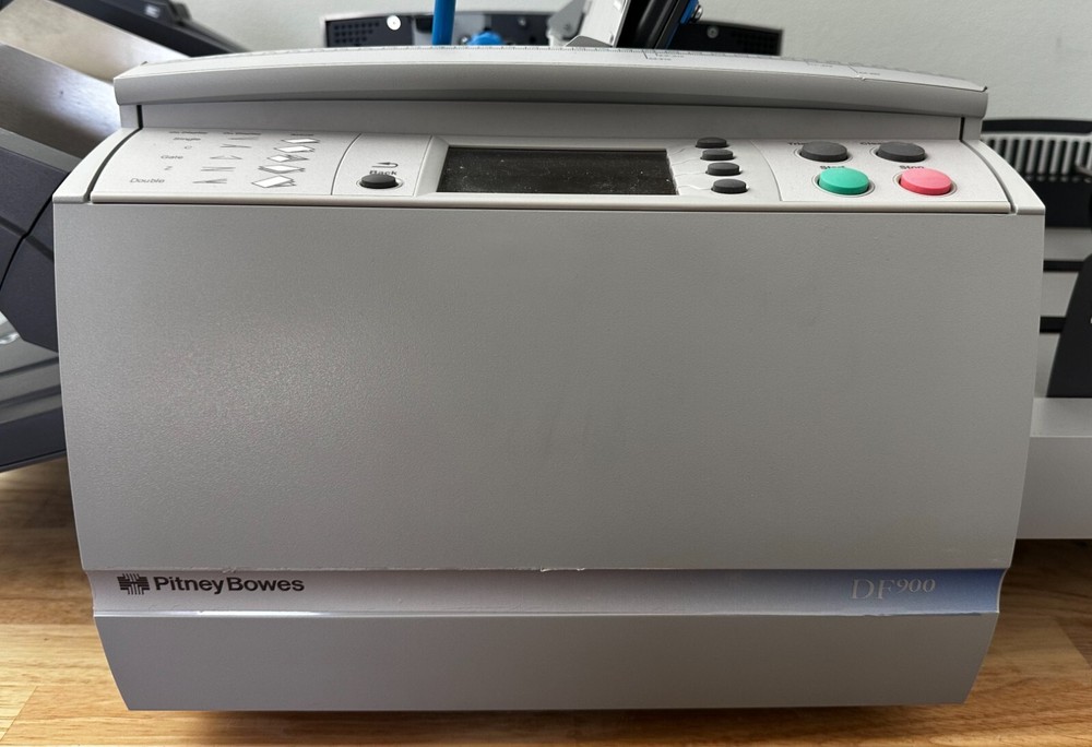 Pitney Bowes DF900 OfficeRight Folding Machine