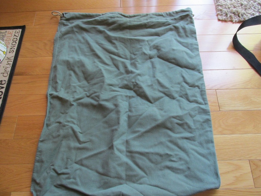 USGI US MILITARY BARRACKS  CLOTH LAUNDRY BAG STUFF SACK OLIVE DRAB DRAW STRING!!