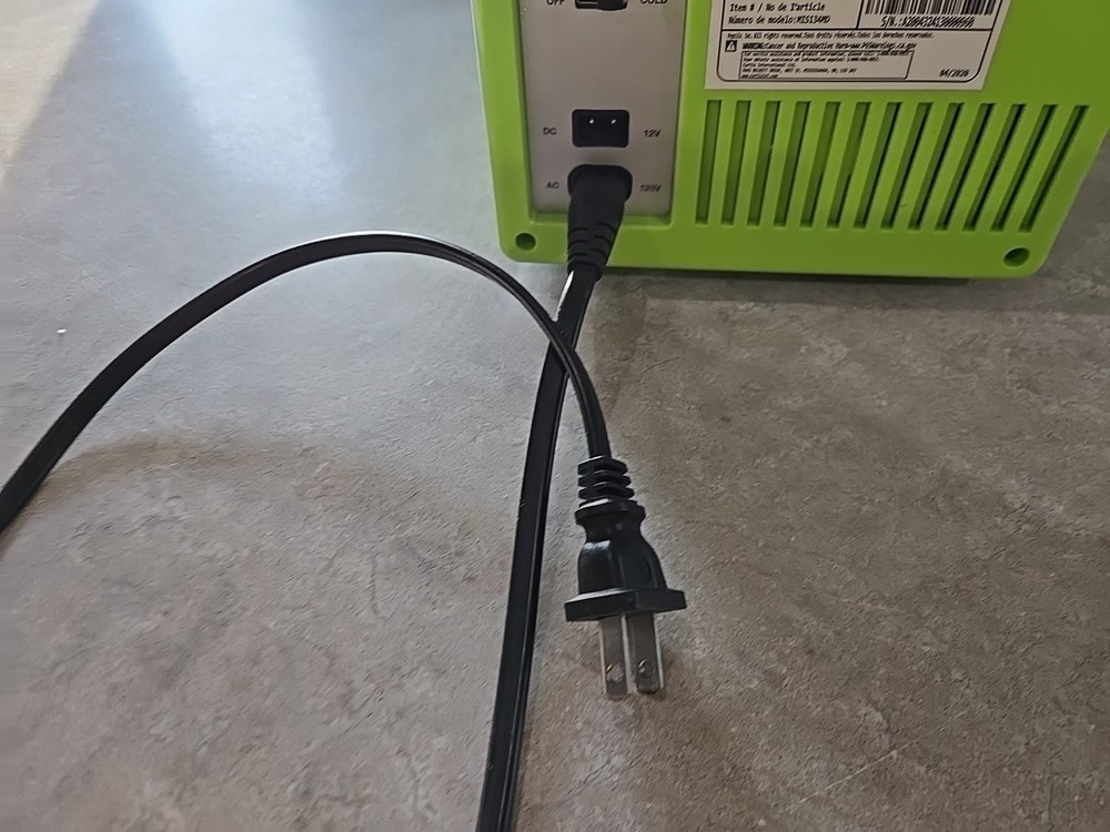 Mountain Dew MIS134MD-B Mini Portable Compact tiny Fridge/Cooler 6 Can