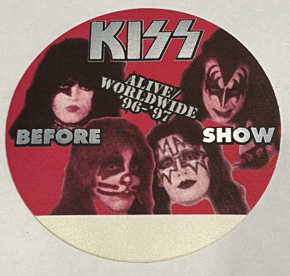 Kiss Gene Simmons Alive Worldwide Guitar Pick/Backstage Pass Combo