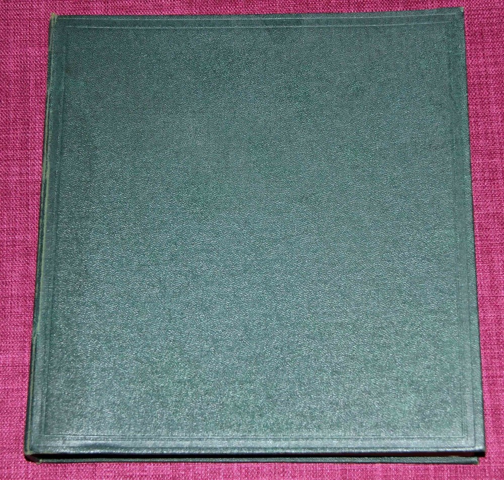 Exeter Stamp Album Stanley Gibbons Green 2898 Pegged with 95 gridded leaves