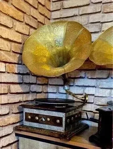 Antique Style HMV Gramophone Phonograph Functional Working win-up record player