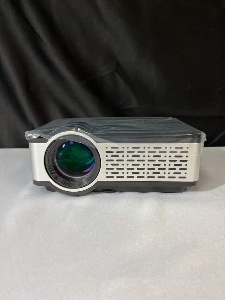 EGate E03i31 Black Silver Portable LED Projector With Remote Control