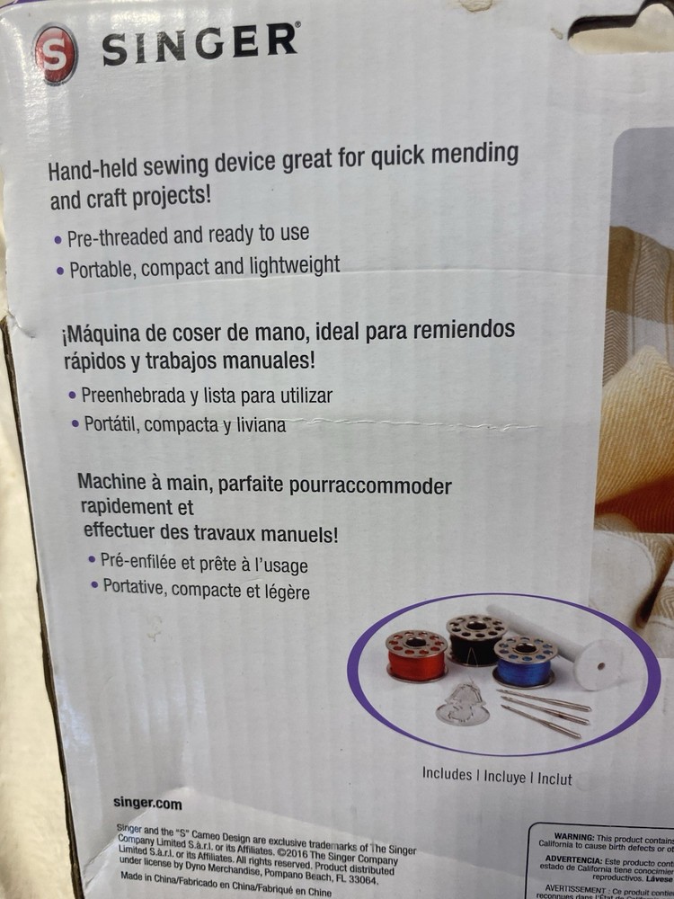 Singer Stitch Sew Quick Mechanical Sewing Machine -NEW OPEN BOX 01663