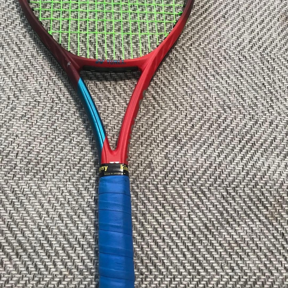 YONEX VCORE 98 With Poly String