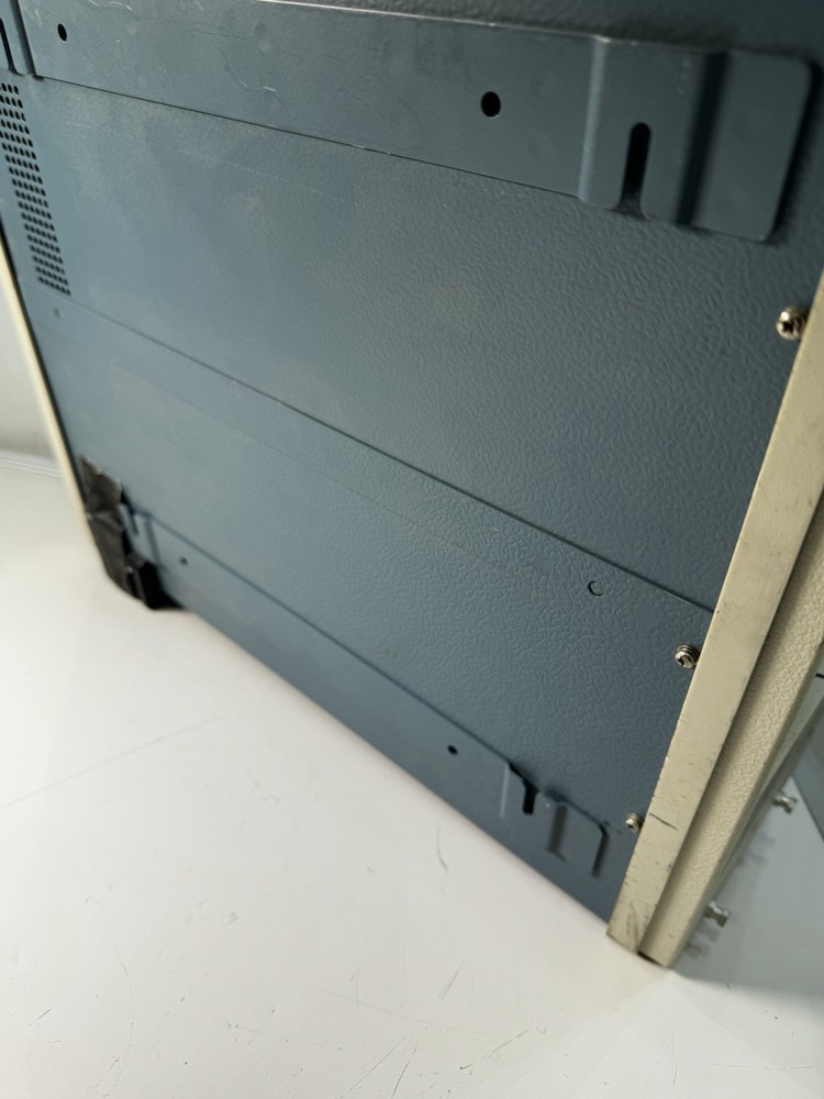 Tektronix 2710 Spectrum Analyzer