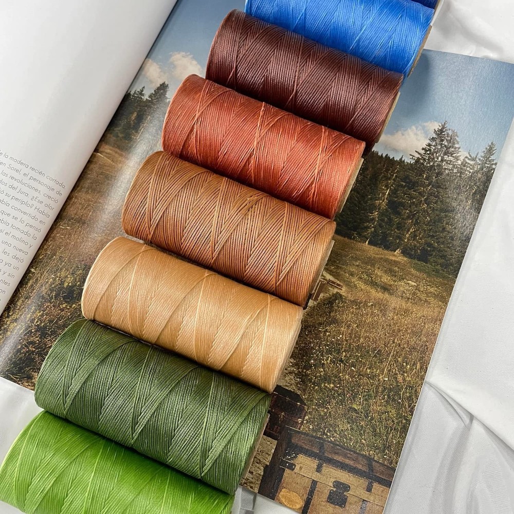100% Polyester Flat Waxed Threads, 150D/0.8Mm, 270Yards/247M. All-Purpose Thread