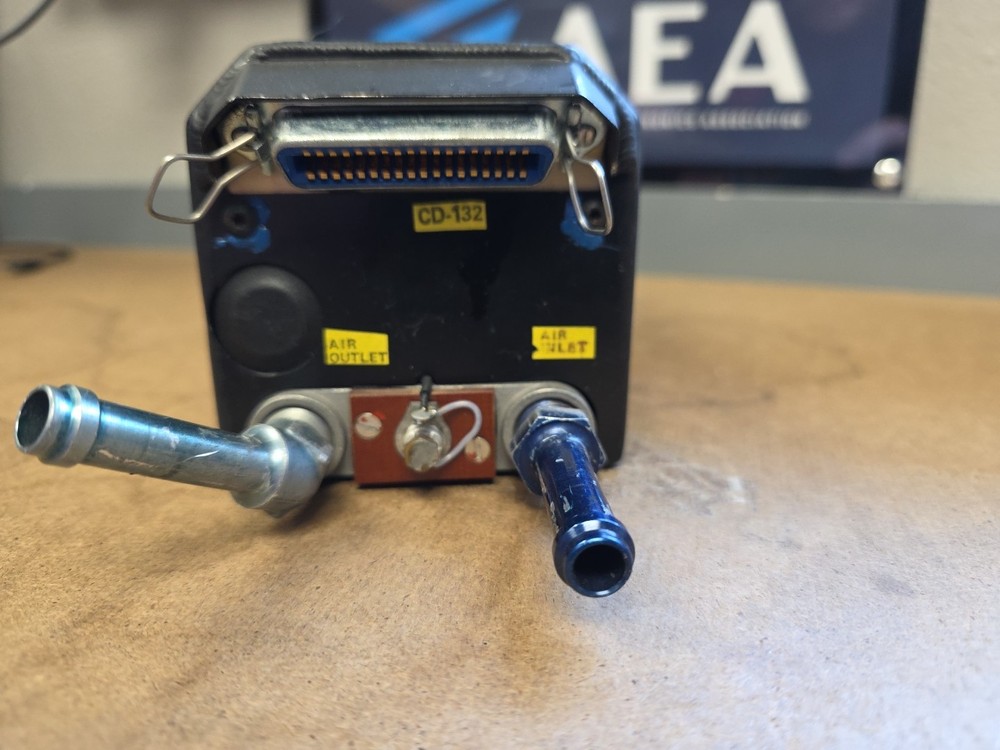 52D136-1332 NSD360 Navigation Situation Display Good!