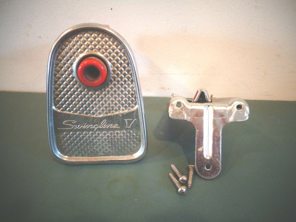 VINTAGE RED SWINGLINE PENCIL SHARPENER