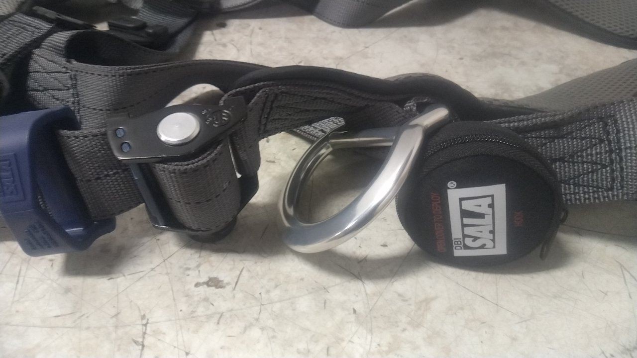 3M DBI-Sala 1140123 Size L 420 Lb Weight Cap Full Body Harness