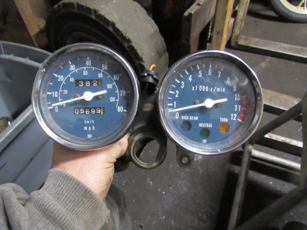 1994 suzuki gn125 gauges speedometer tachometer