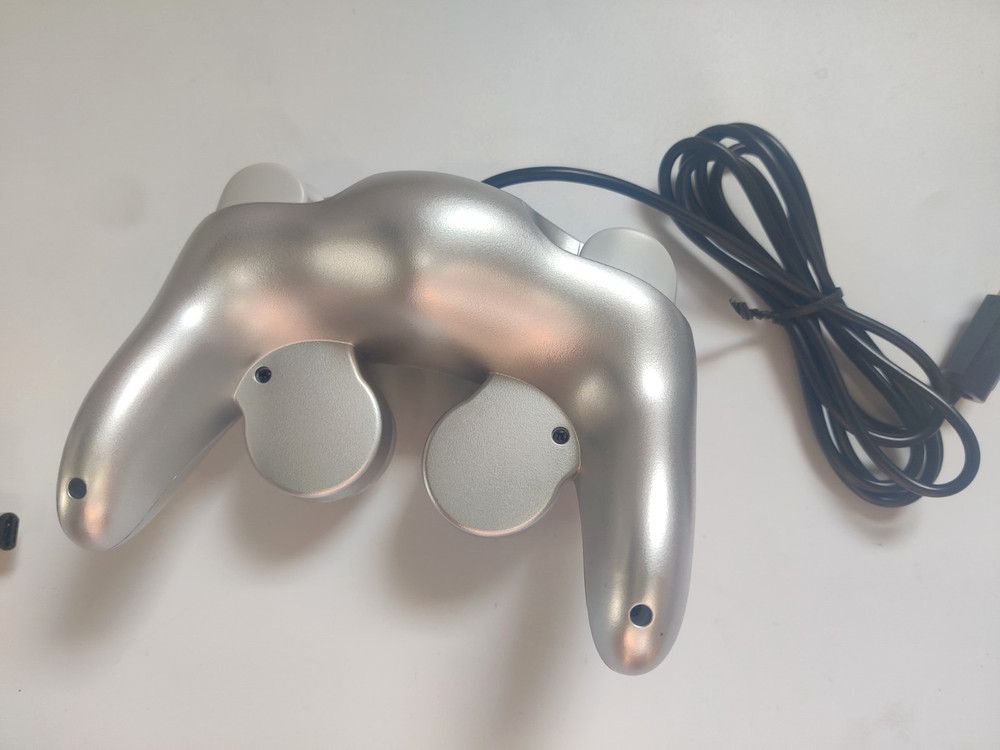 Silver Wired GameCube Controller Compatible with Nintendo GameCube, Wii & Wii U