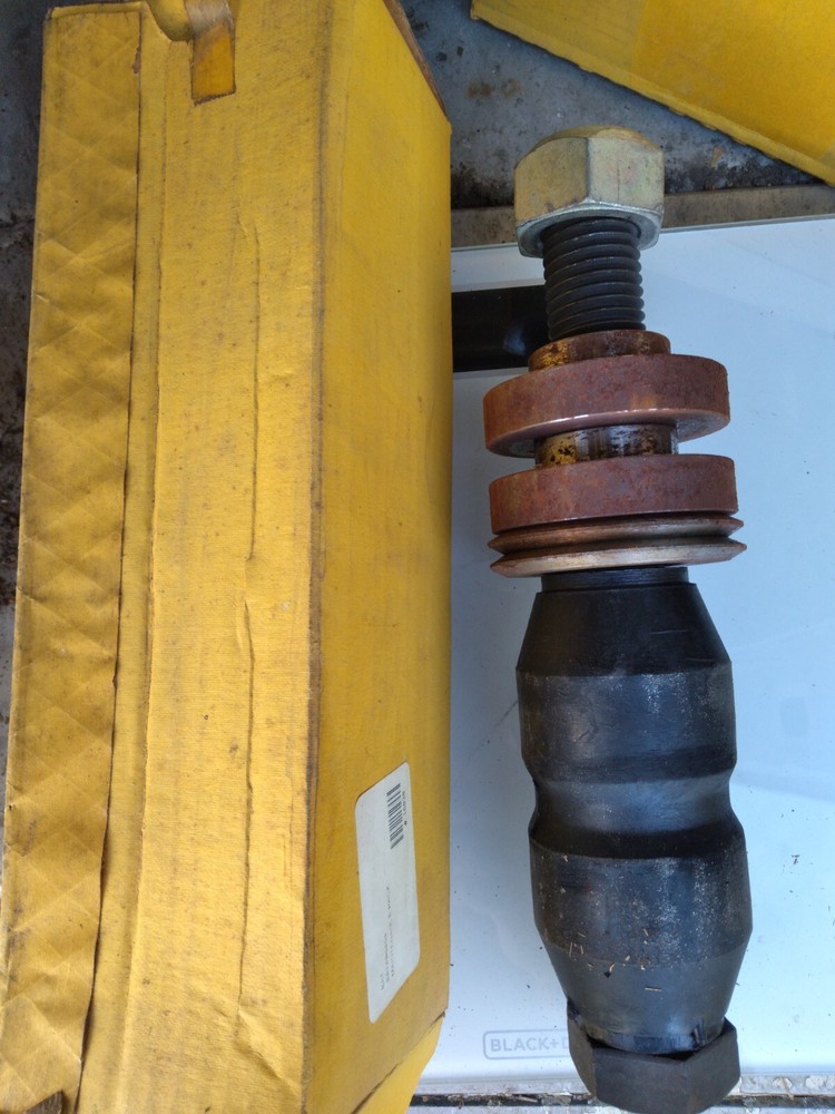 New Pivot Connection Kit Euclid E-4393 08-6404