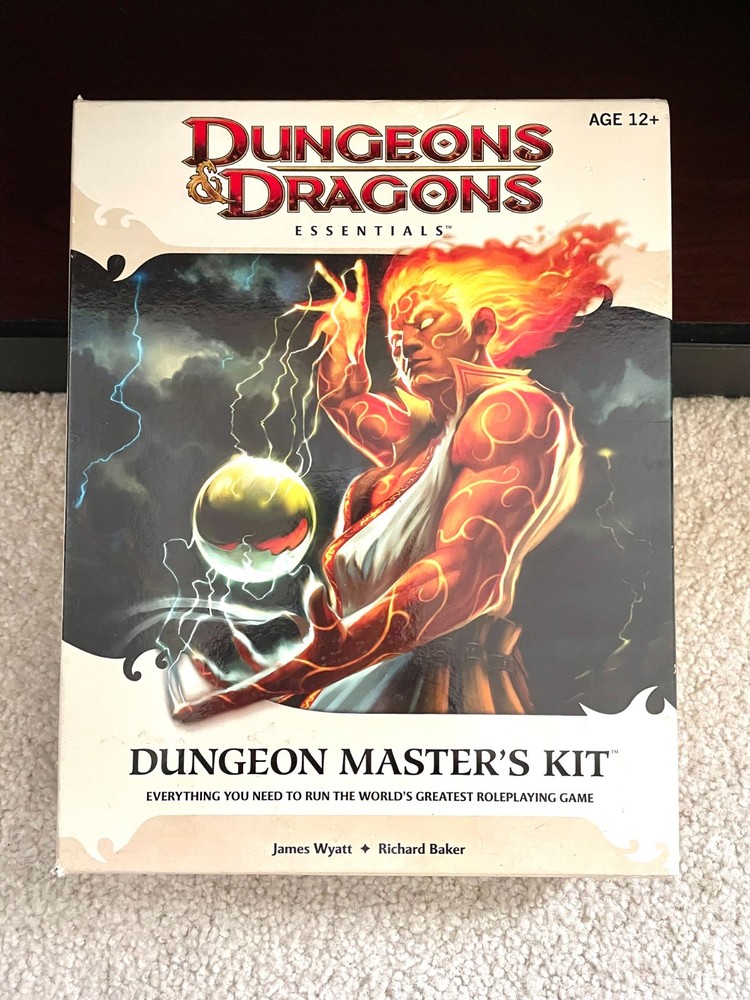 Dungeons & Dragons Essentials Dungeon Master's Kit 2010 Only Missing 1 Token