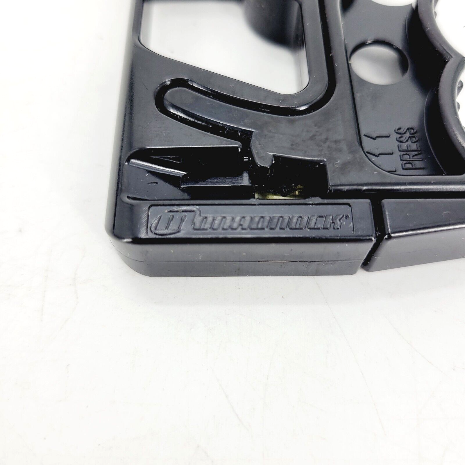 2 x Mil-Spec Cobra Cuffs Prisoner Restraints & Manodnock Safety Cutter Black