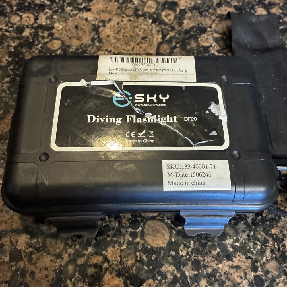ESky 500 lumen Diving Flashlight DF20 Bundle