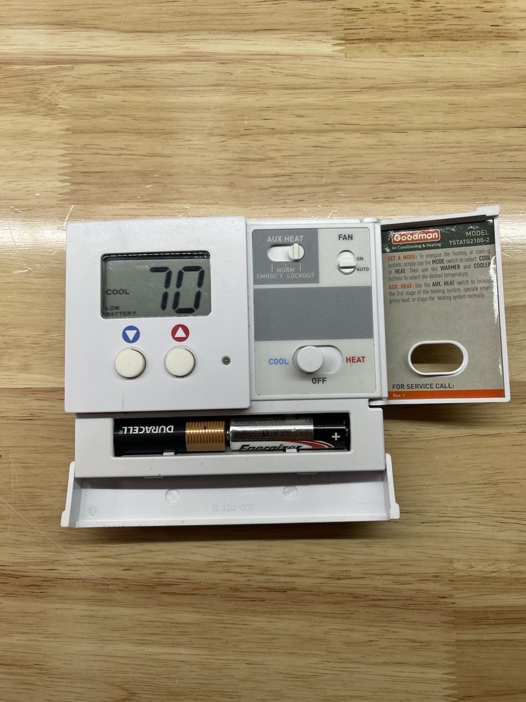 Goodman Non-Programmable Digital Thermostat TSTATG2100-2