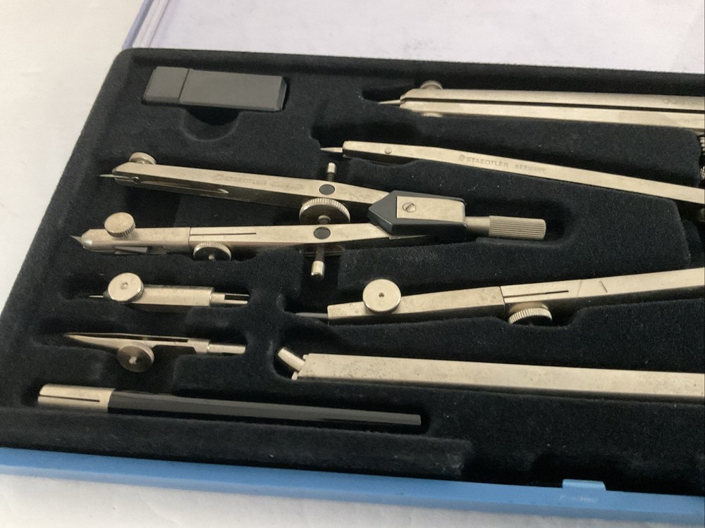 Staedtler Mars Masterbow 9 pc Drafting Set in Original Case + Mars 700 pens