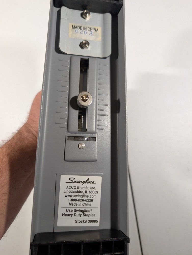 Swingline Heavy Duty Stapler, 160 Sheet Capacity. (39005)