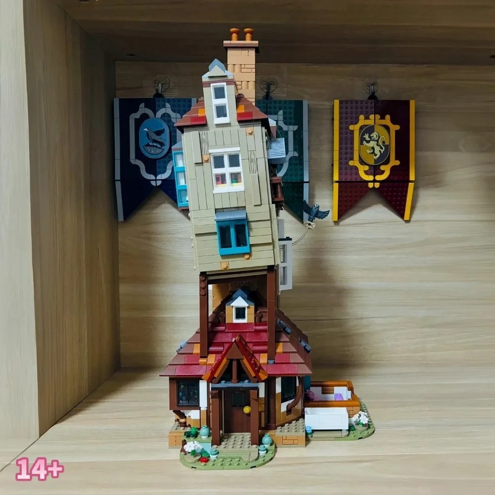2405Pcs MOC The Burrow Model Kit Compatible