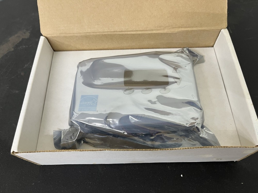 NT160e Network Thermostat