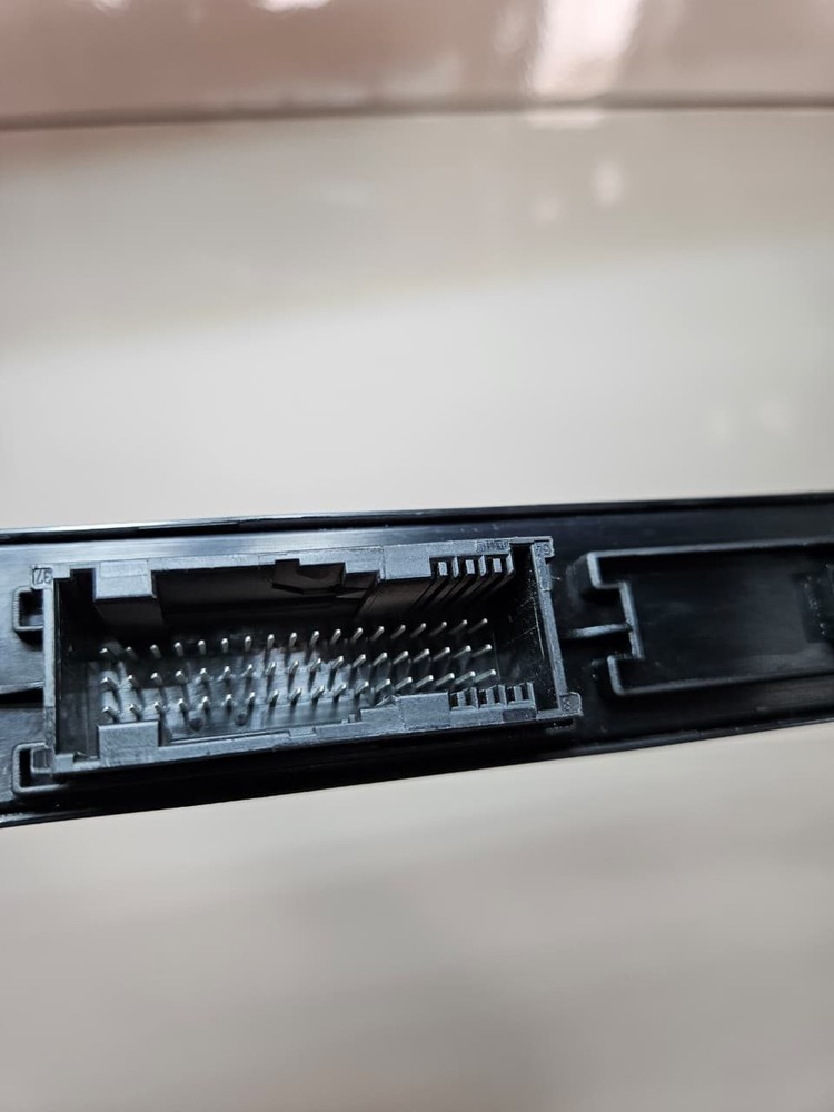 OEM BMW E81 E91 F87 Body Control Module 9247472