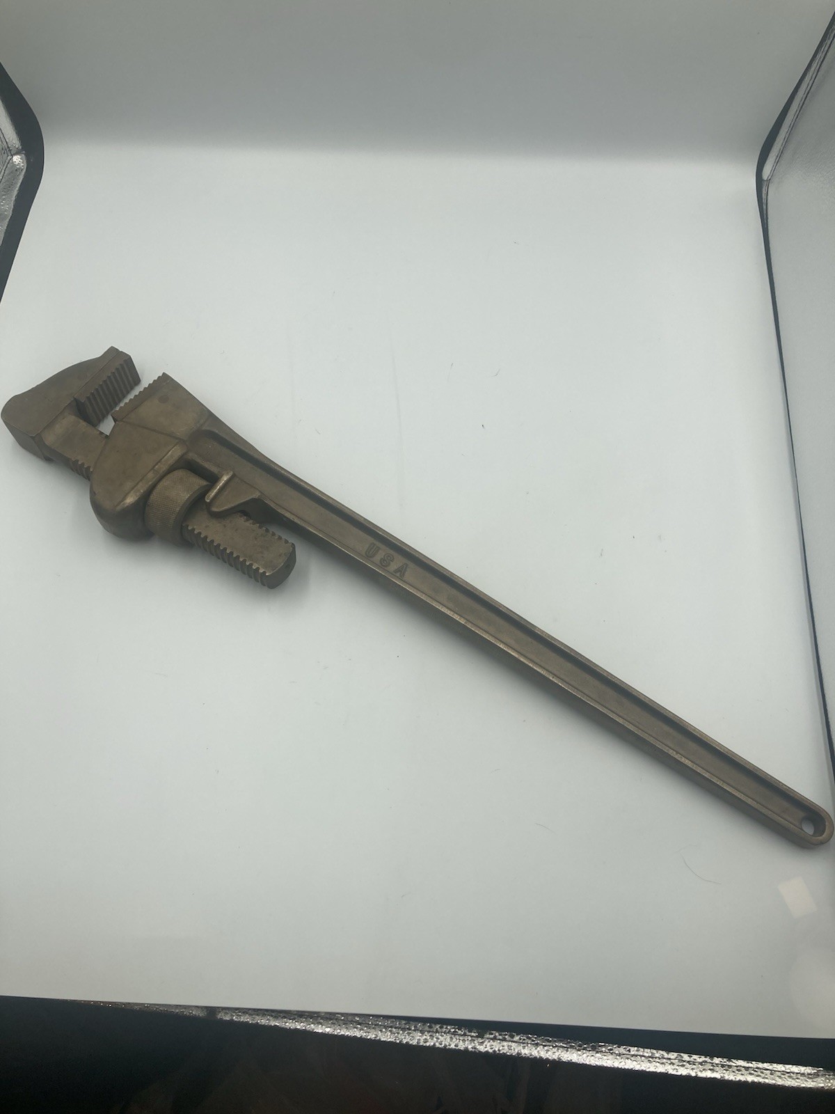 Ampco Safety Tools 24” L 4-1/4” Capacity Aluminum Bronze Pipe Wrench W-214