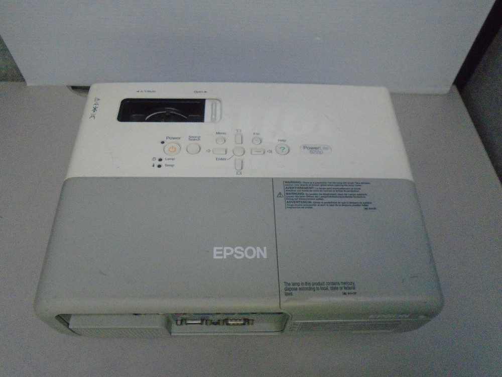 Epson EMP-822 LCD Multimedia Video Projector [677 Lamp Hours]