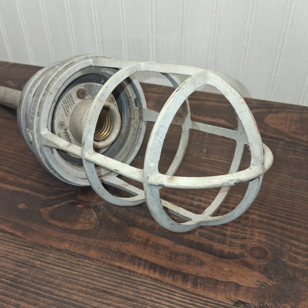 Vintage APPLETON FORM 100 EXPLOSION PROOF LIGHT w/ CAGE & GLOBE