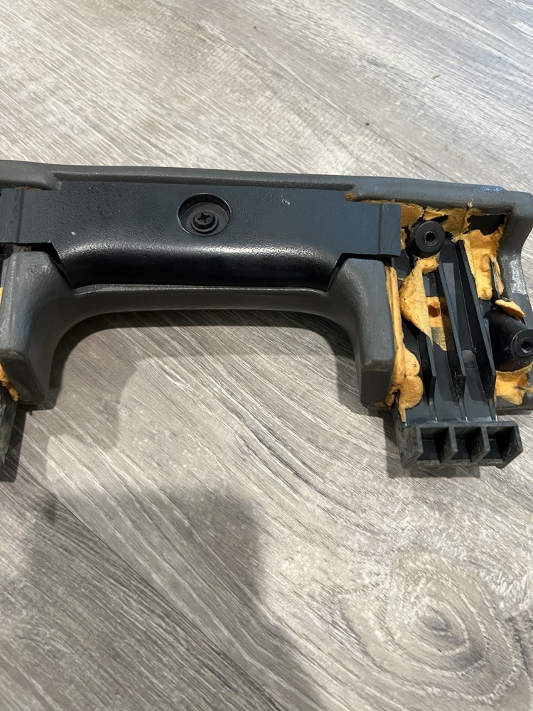 1999-2003 Ford F150 Door Panel Armrest Pull Handle Driver Side Left Gray