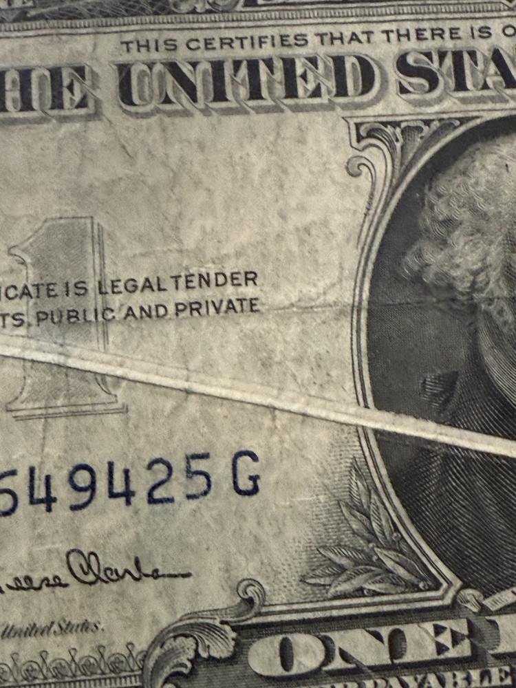 1935D $1 ONE DOLLAR SILVER CERTIFICATE “MAJOR GUTTER FOLD ERROR” Fold Covers 75%