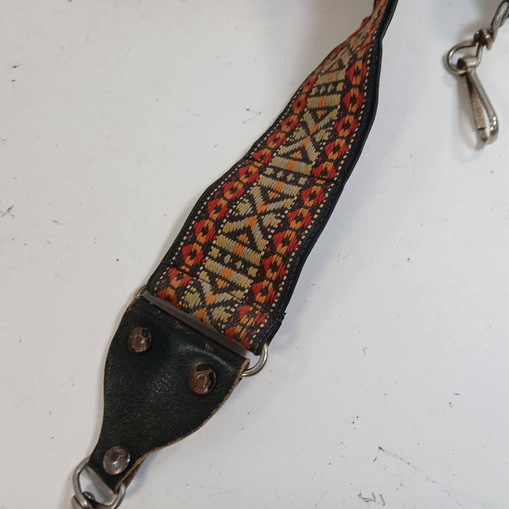 Vintage Boho Rad Universal Neck & Shoulder Strap Camera Southwestern Pattern Red