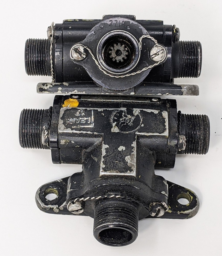 Gear Box T Drive / Lear / 761F / 38498 / PAIR (2)