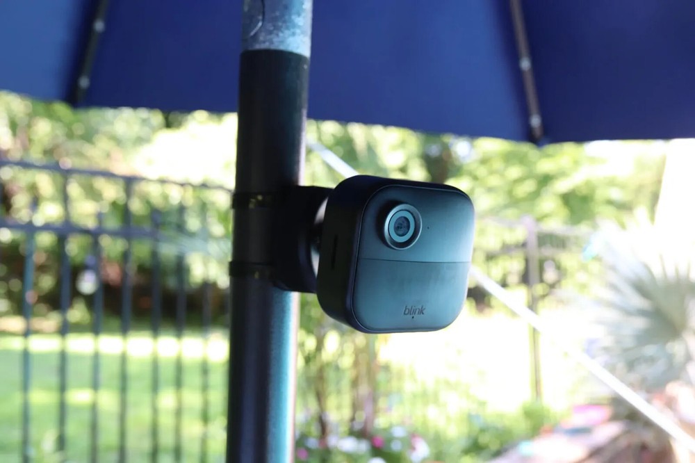 BLINK Camera - Pole Mount