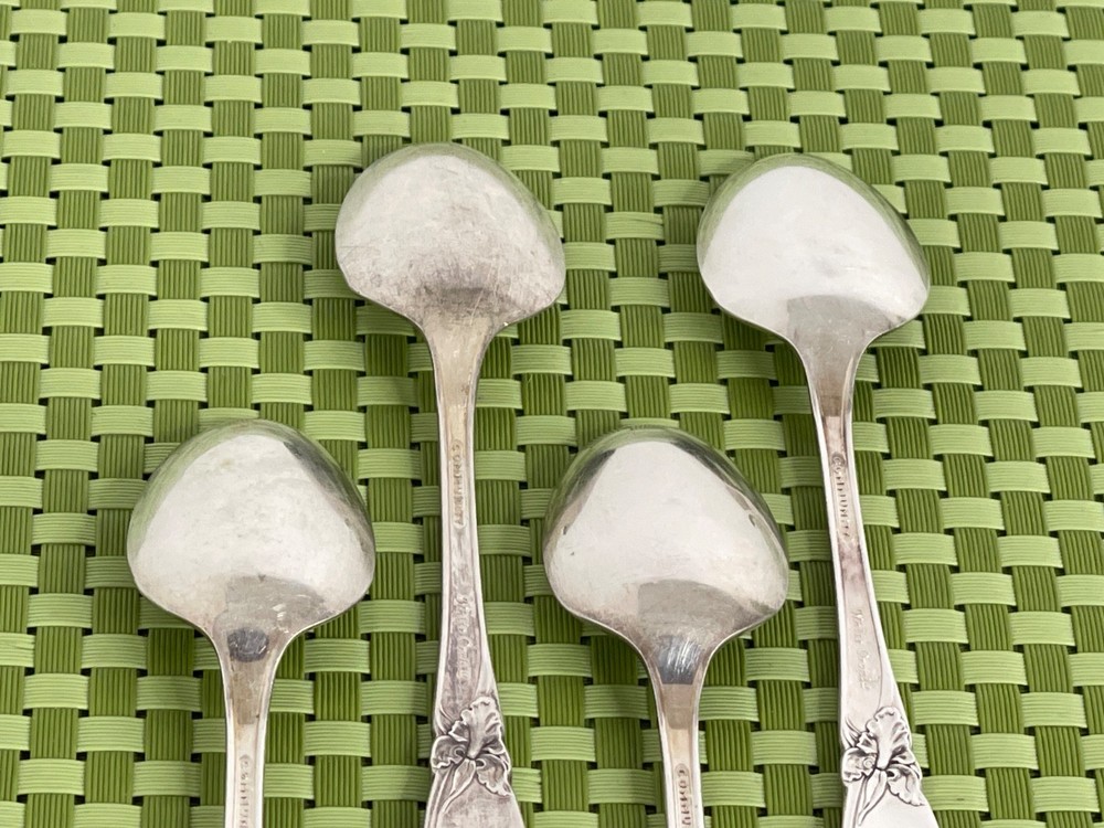 Oneida Community WHITE ORCHID Silverplate 4 Teaspoons 1953 Flatware - 6 1/8"