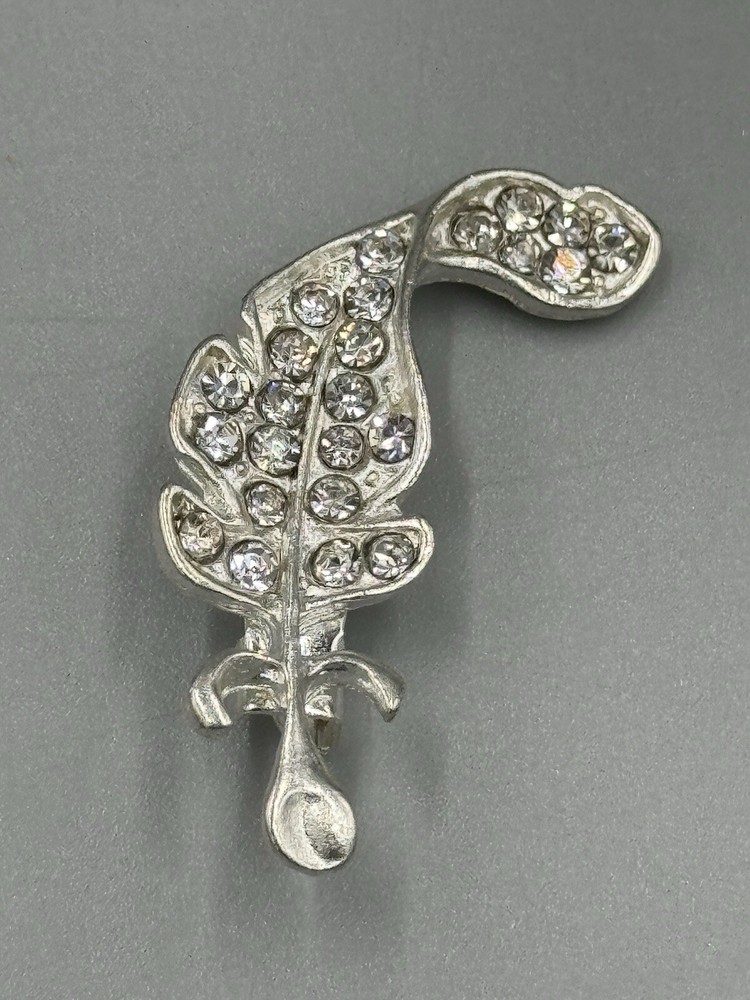 Silver Colored Leaf Designed Lapel Pin Brooch