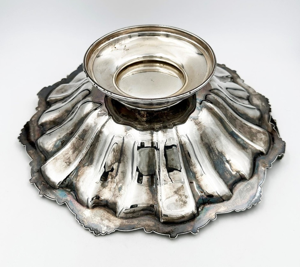 VICTORIAN SWING HANDLED BASKET OLD SHEFFIELD PLATE c1840