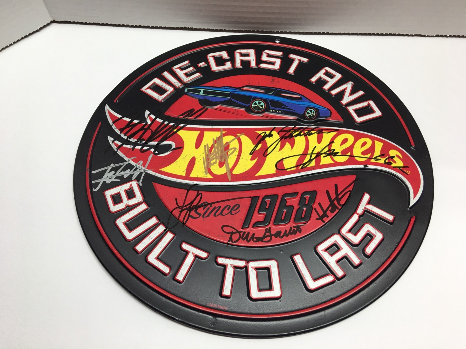 DON GARLITS & JOHN FORCE & 6 NHRA DRIVERS AUTOGRAPHED HOT WHEELS METAL SIGN