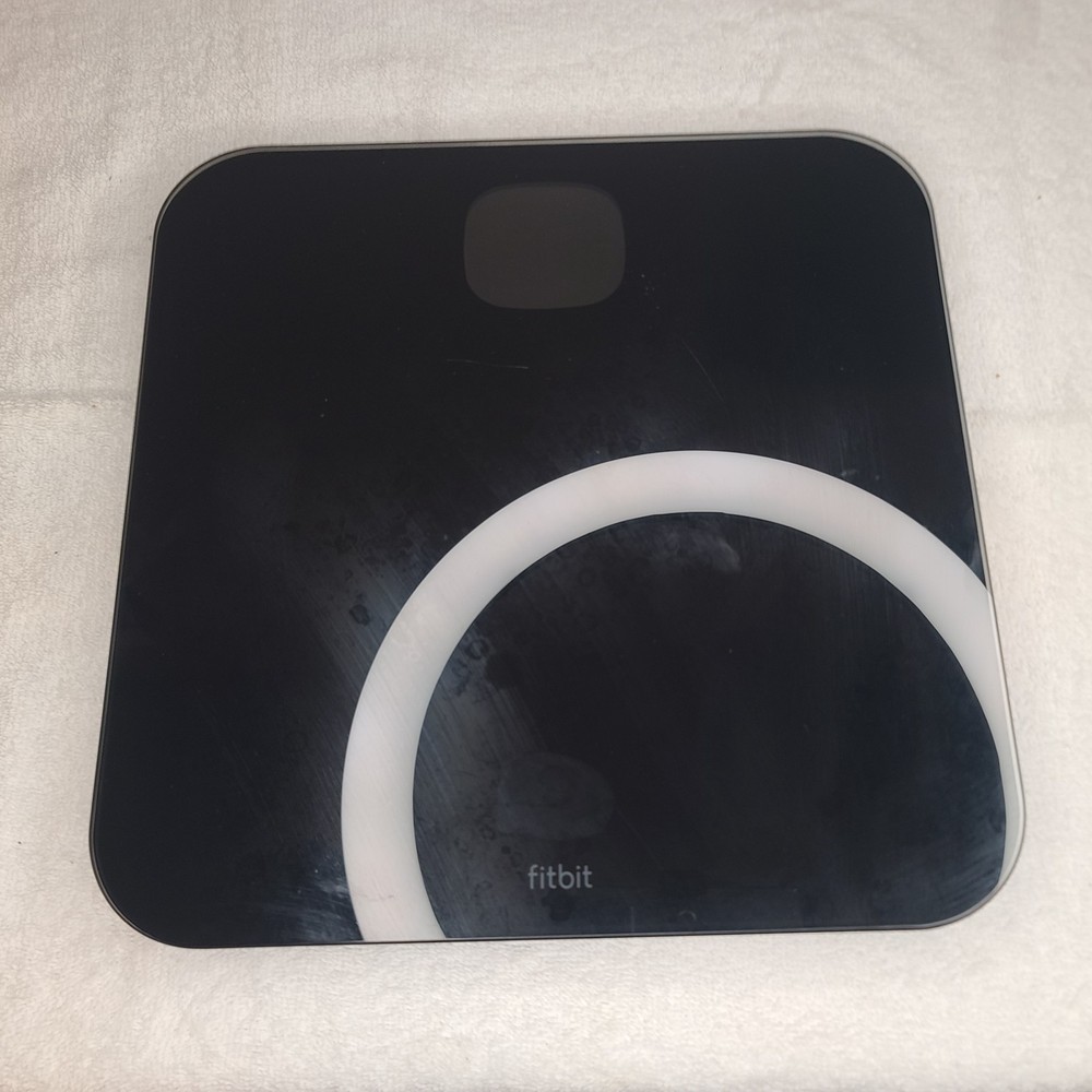 Fitbit Aria Air FB203 Smart Bluetooth Digital Scale White Tested Works