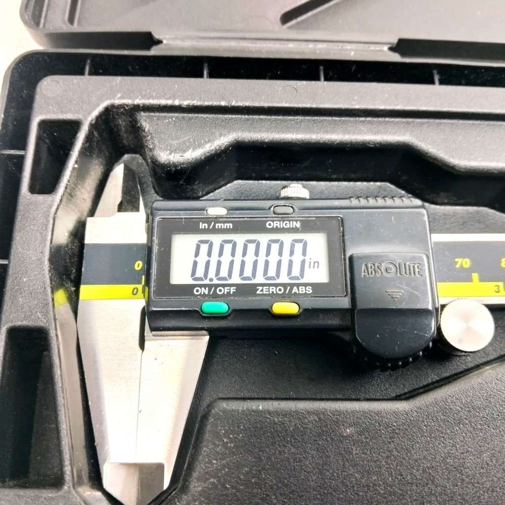 Mitutoyo 6-Inch Digital Calipers Model 500-196-30 Precision Tool