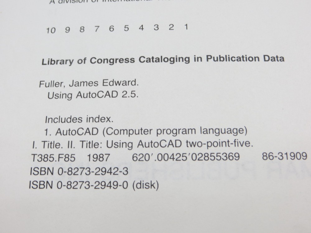 USING AUTOCAD 2.5 by James E. Fuller (1987, Paperback) vintage computer book