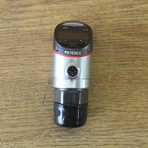 New KEYENCE GP-M010 GPM010 Pressure Sensor In Box