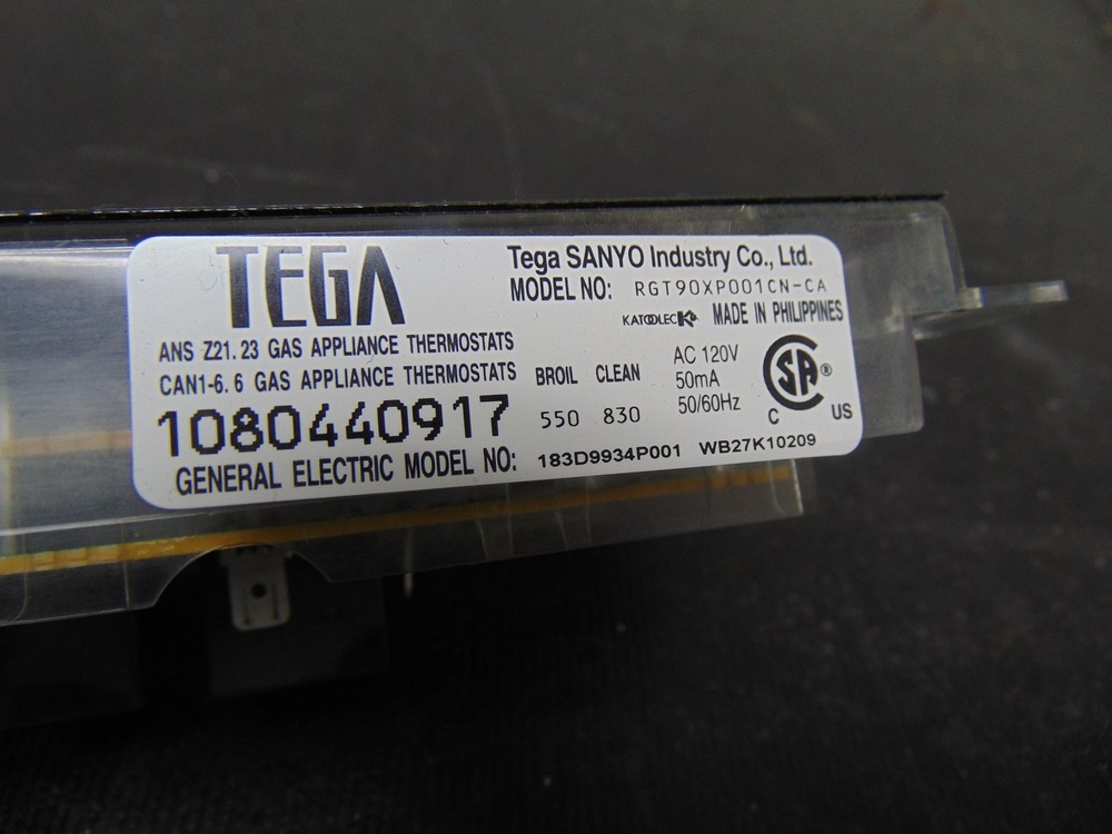 GE Range JGBP29MEM2BS Display Control Board 1080440917