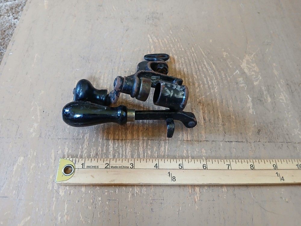 Vintage Manual Shell Reloader - Used