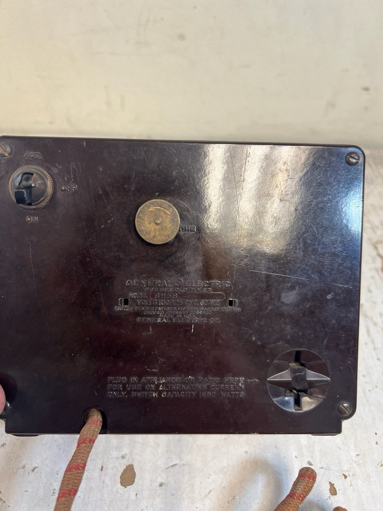 Vintage General Electric Household Timer Clock BAKELITE Model 8H58 - Tested