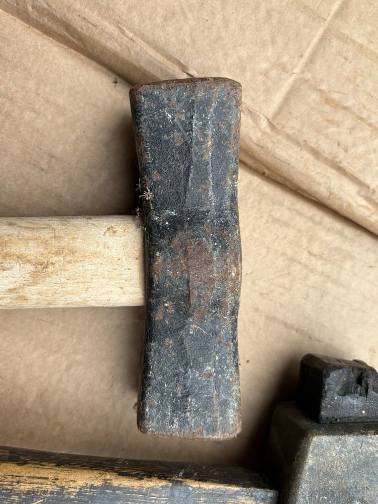 vintage hammers Bellota Masons