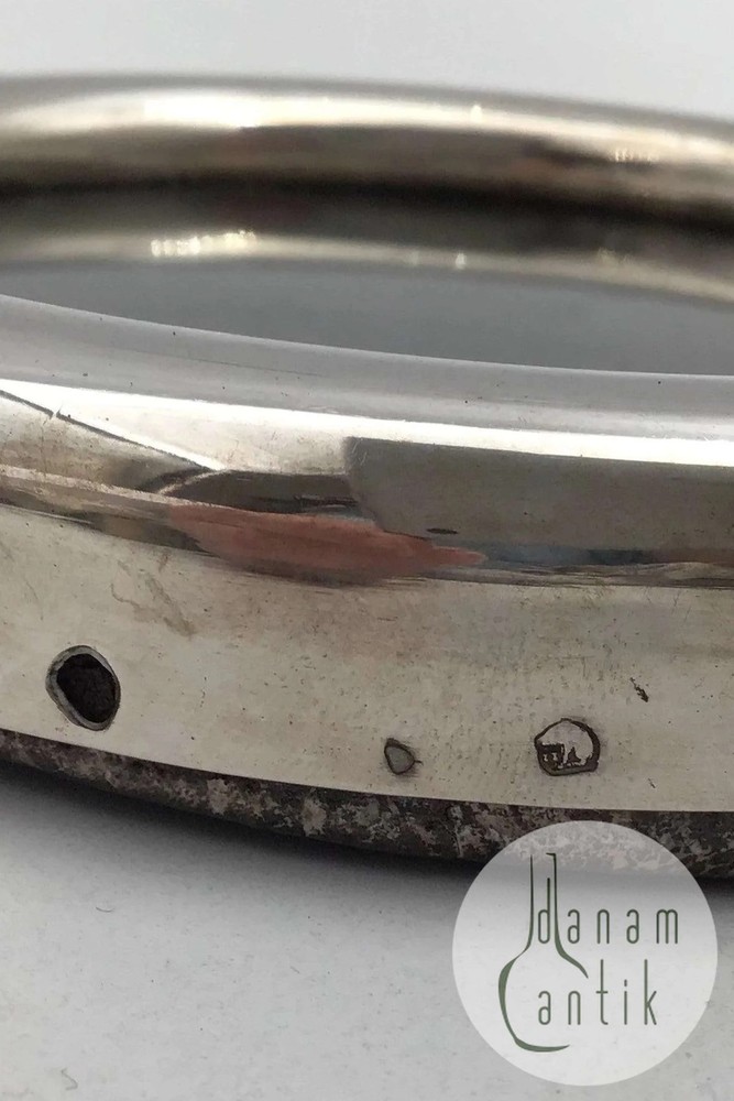 Round Silver Picture Frame