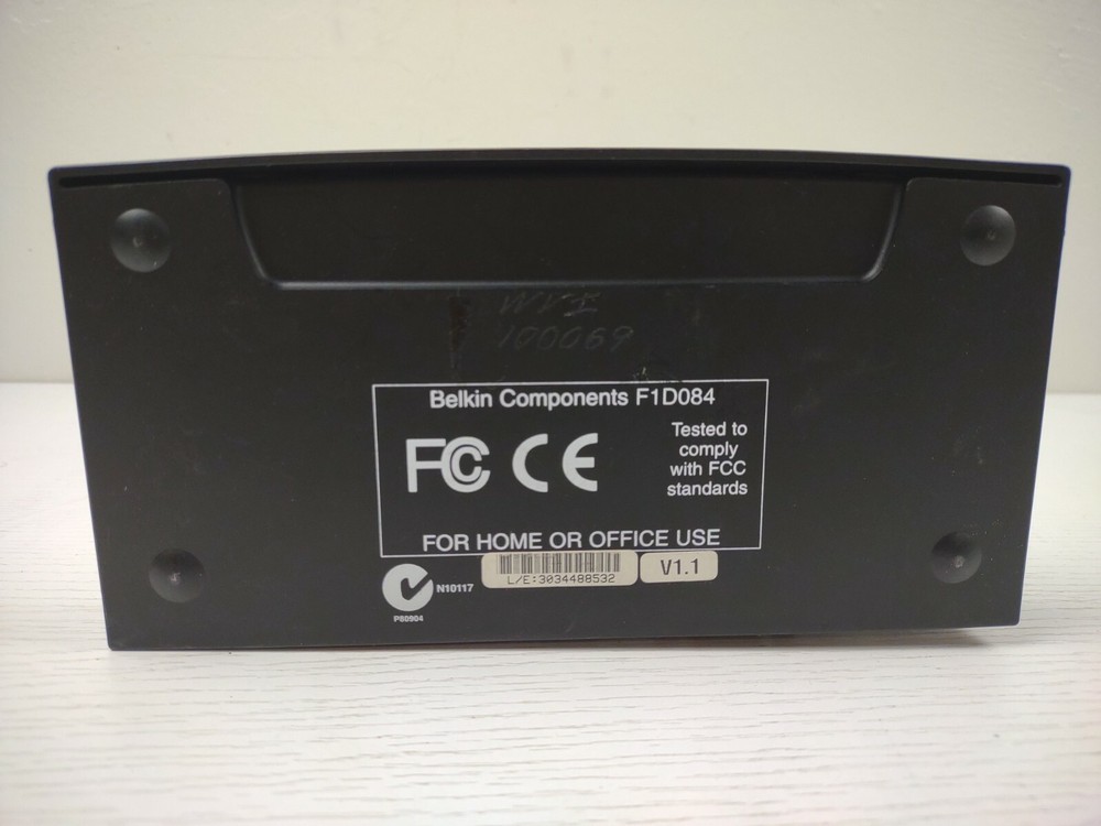 Belkin F1D084 OmniView CAT5 KVM Extender Remote Console